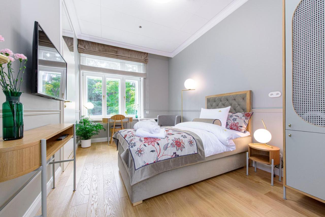 Nowy Gurewicz Bed & Breakfast Отвоцк Екстериор снимка